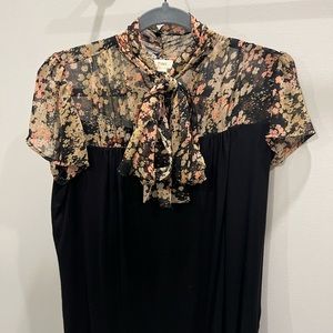 Tiny for Anthropologie gorgeous blouse with bow. Size XS
